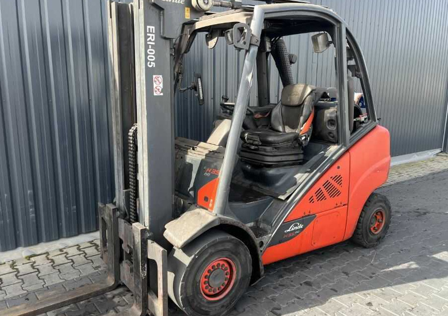 Linde H35T-02 - رافعة شوكية تعمل بالغاز: صورة 1 Linde H35T-02 - رافعة شوكية تعمل بالغاز: صورة 1
