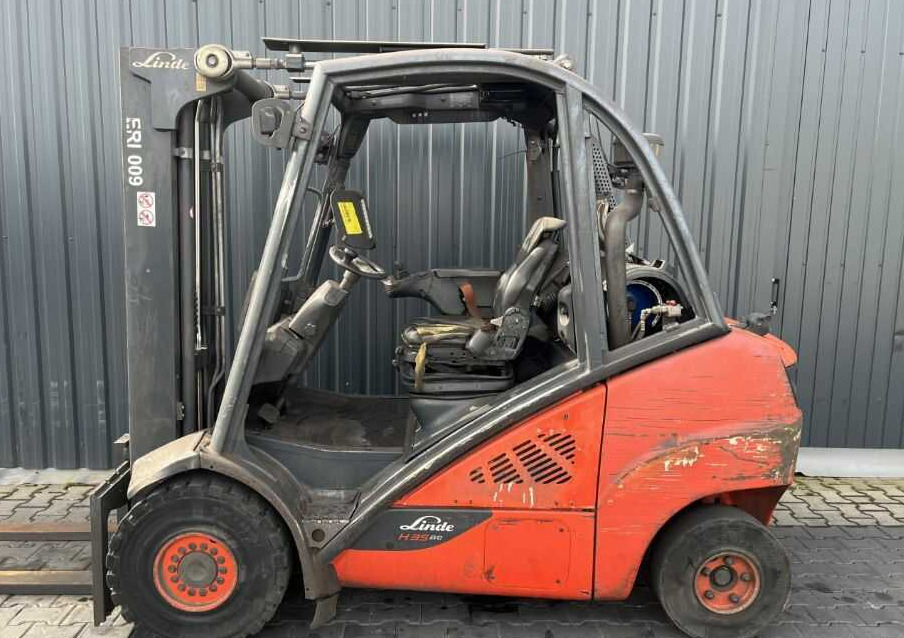 Linde H35T-02 - رافعة شوكية تعمل بالغاز: صورة 2 Linde H35T-02 - رافعة شوكية تعمل بالغاز: صورة 2