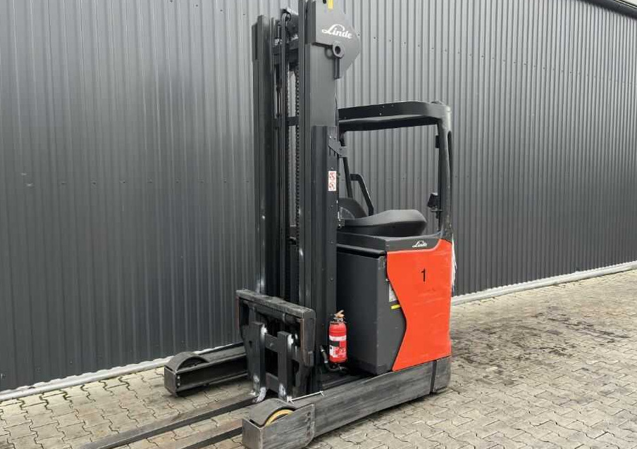 Linde R16-01 - رافعة شوكية للوصول للأماكن الضيقة: صورة 1 Linde R16-01 - رافعة شوكية للوصول للأماكن الضيقة: صورة 1