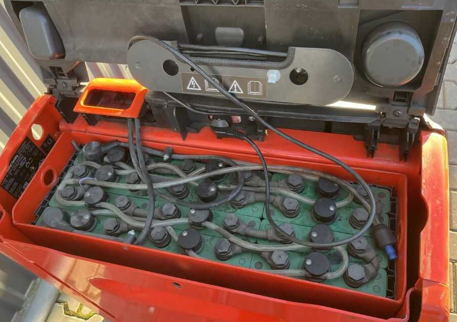 Linde T18 - شاحنة نقل الطبالي: صورة 5 Linde T18 - شاحنة نقل الطبالي: صورة 5