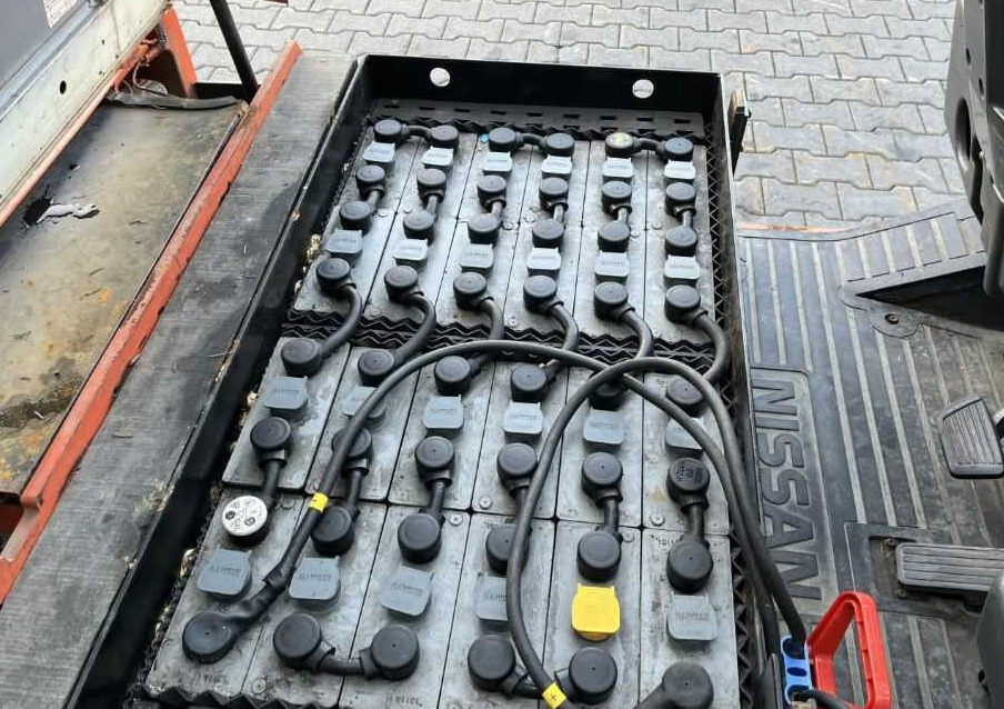 Nissan GN01L16U - رافعة شوكية كهربائية: صورة 5 Nissan GN01L16U - رافعة شوكية كهربائية: صورة 5