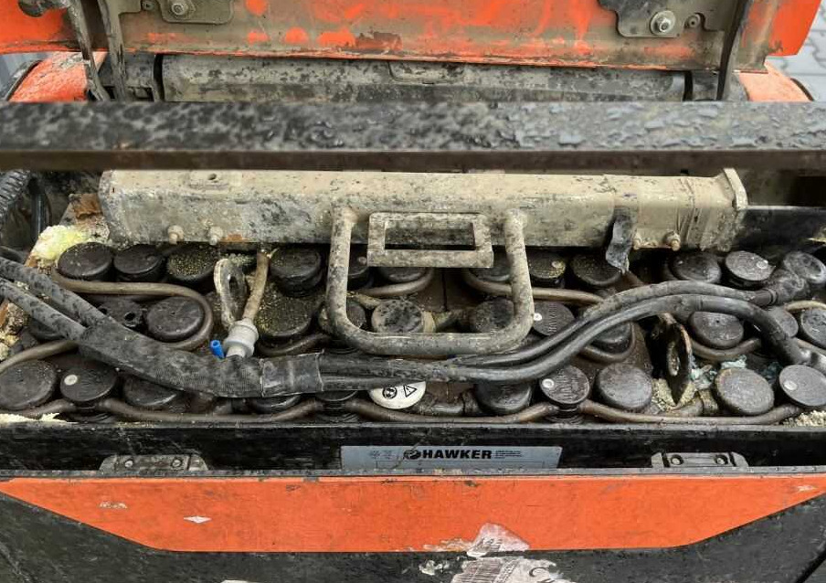 Toyota LPE200 - شاحنة نقل الطبالي: صورة 5 Toyota LPE200 - شاحنة نقل الطبالي: صورة 5