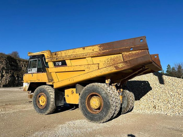 Caterpillar 771D - شاحنة قلاب التعدين: صورة 5 Caterpillar 771D - شاحنة قلاب التعدين: صورة 5