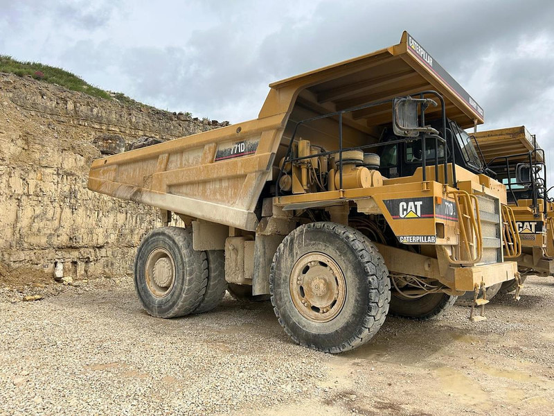 Caterpillar 771D - شاحنة قلاب التعدين: صورة 2 Caterpillar 771D - شاحنة قلاب التعدين: صورة 2