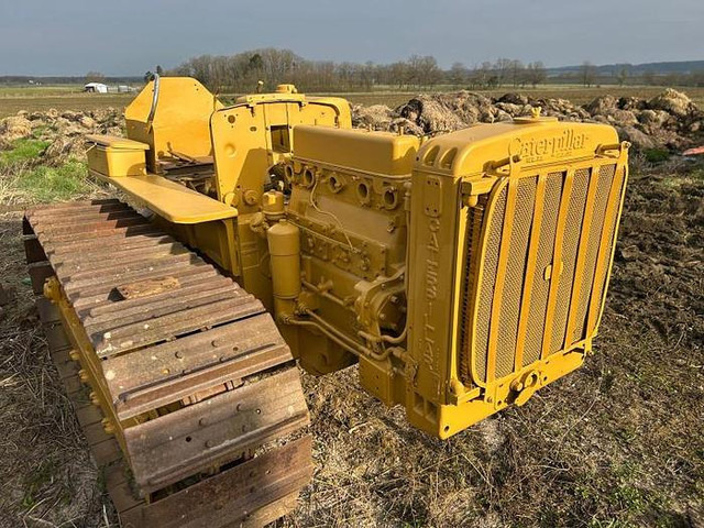 Caterpillar D4 - - بلدوزر: صورة 4 Caterpillar D4 - - بلدوزر: صورة 4