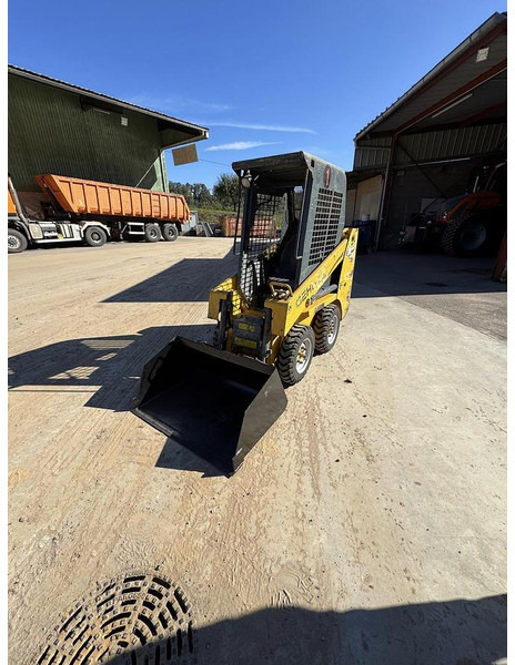 Gehl 1640 - شيول صغير: صورة 2 Gehl 1640 - شيول صغير: صورة 2