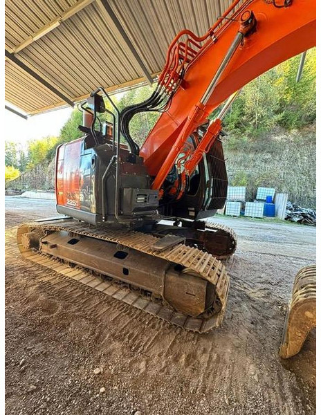 Hitachi ZX225USLC-6 - حفّار: صورة 2 Hitachi ZX225USLC-6 - حفّار: صورة 2