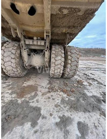 Komatsu HD605-7 - شاحنة قلاب التعدين: صورة 5 Komatsu HD605-7 - شاحنة قلاب التعدين: صورة 5