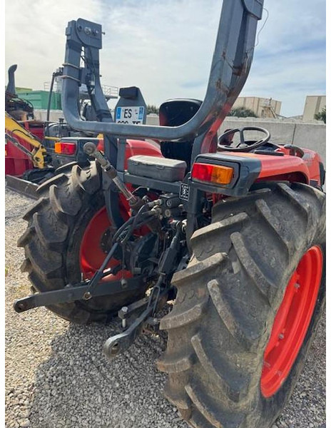 آلات زراعية Kubota MK5000: صورة 8