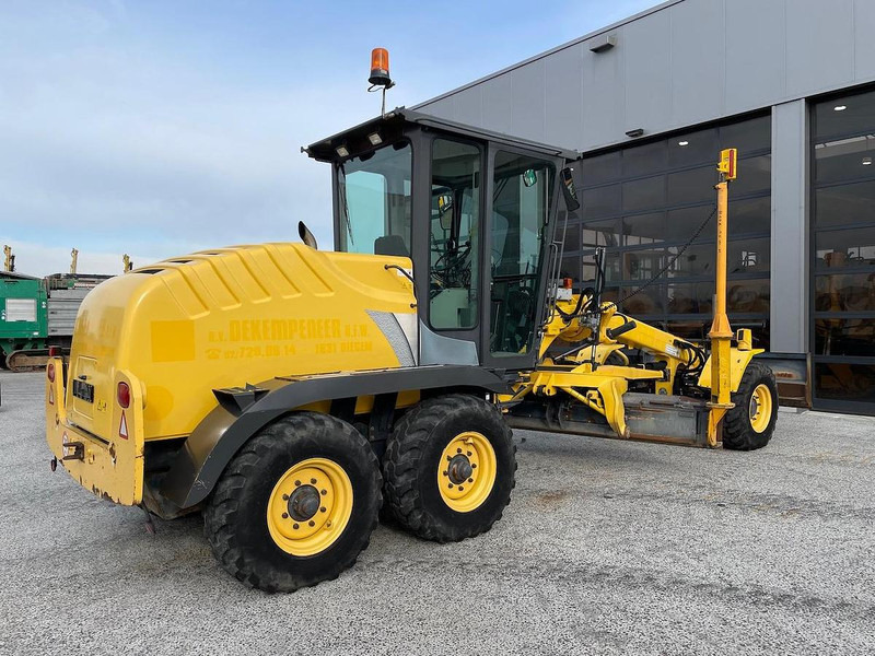 New Holland F106.6 - ماكينة تسوية: صورة 5 New Holland F106.6 - ماكينة تسوية: صورة 5