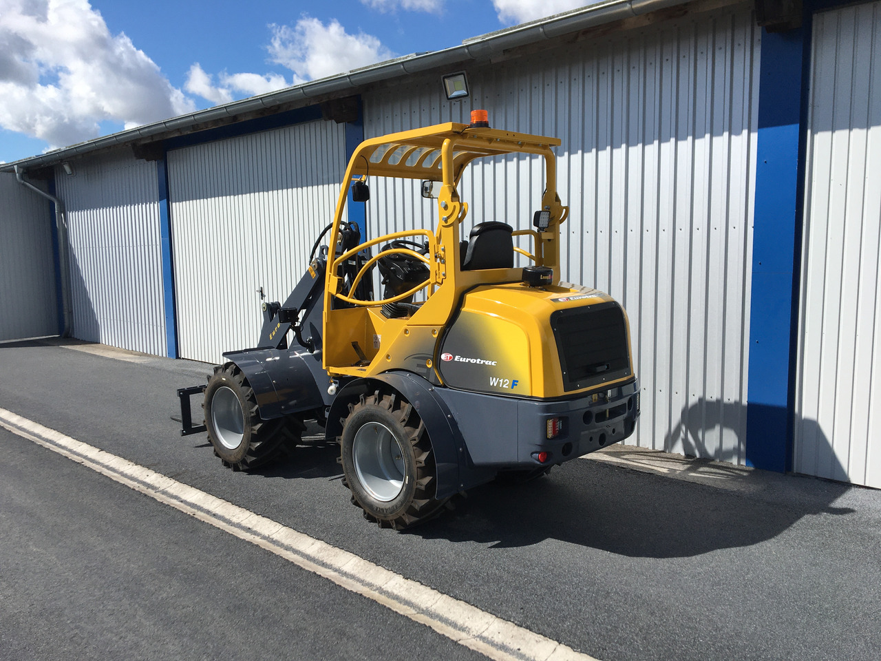EUROTRAC W12F Schutzdach - حفّار: صورة 3 EUROTRAC W12F Schutzdach - حفّار: صورة 3