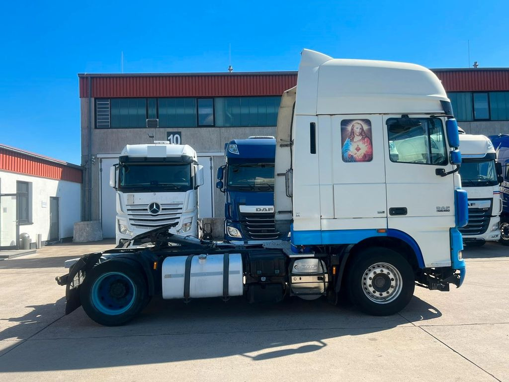 DAF XF 105.460 * VERST.SATTELKUPP * ANALOGTACHO * - مقطورة السحب: صورة 4 DAF XF 105.460 * VERST.SATTELKUPP * ANALOGTACHO * - مقطورة السحب: صورة 4