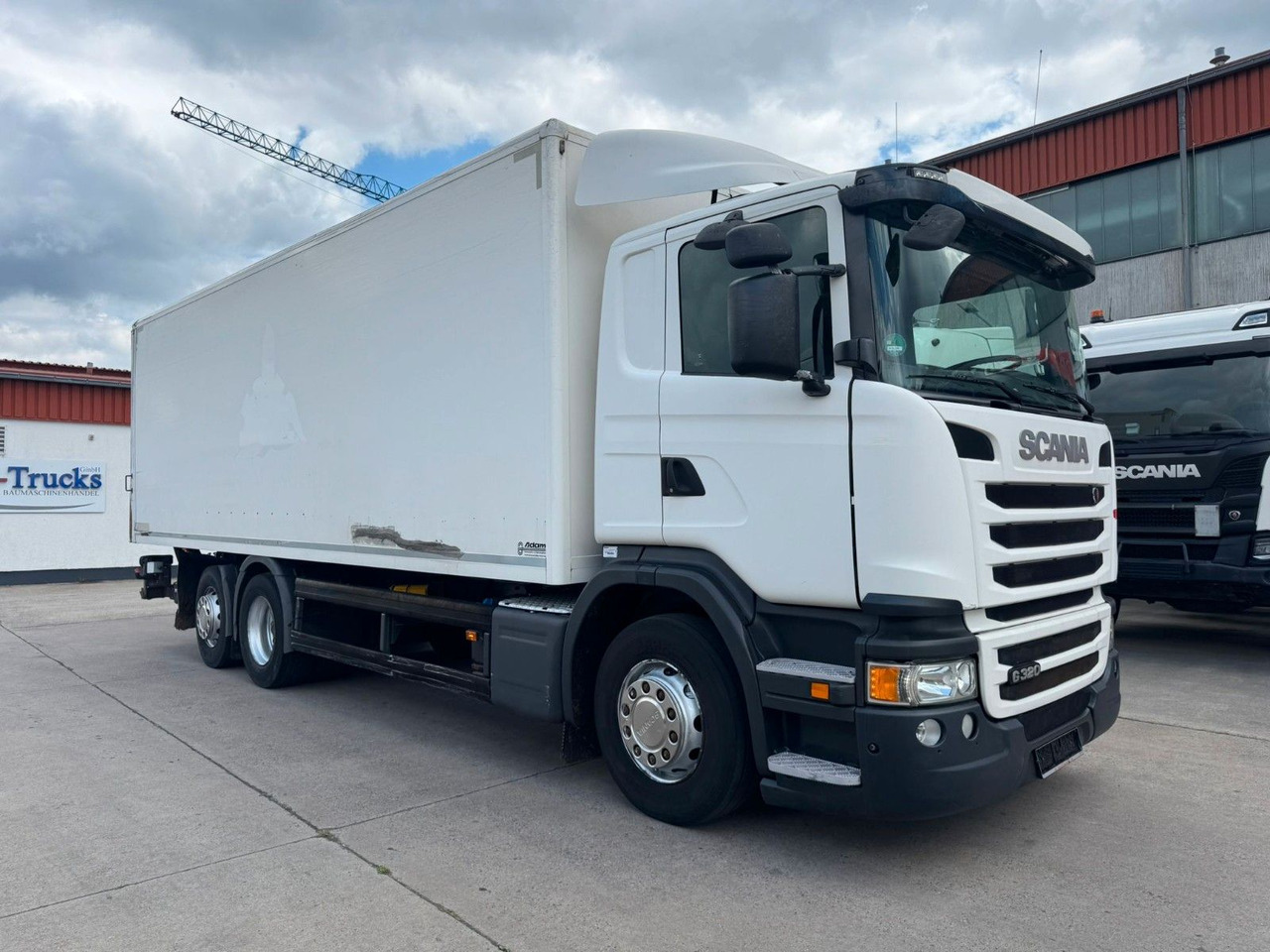 Scania P 380 * KOFFER * LBW 3 TON * LENK / LIFTACHSE * - شاحنة صندوقية: صورة 2 Scania P 380 * KOFFER * LBW 3 TON * LENK / LIFTACHSE * - شاحنة صندوقية: صورة 2