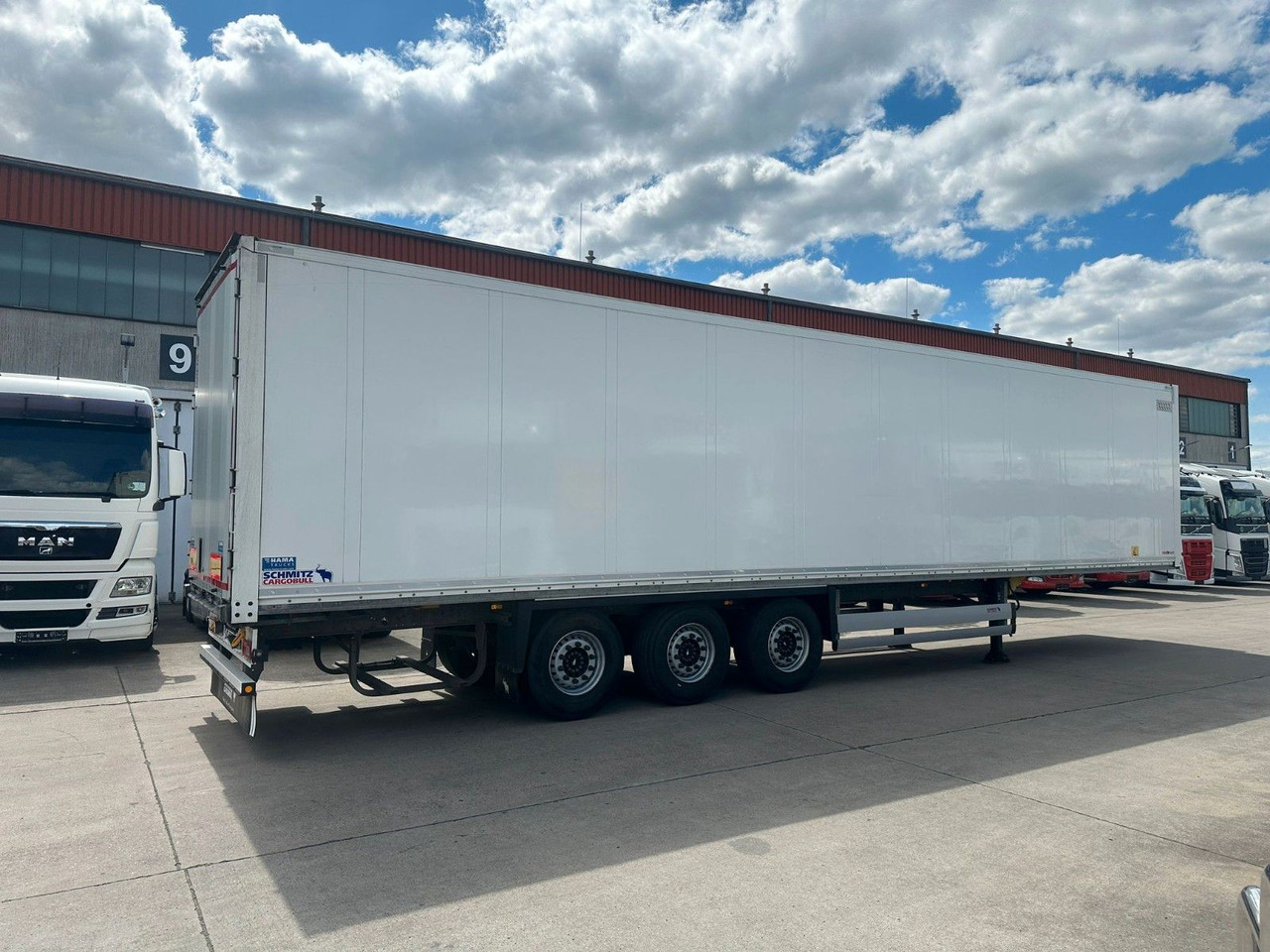 Schmitz Cargobull SCB*S3B * LIFTACHSE * DOPPELSTOCK * KOFFER * - نصف مقطورة بصندوق مغلق: صورة 4 Schmitz Cargobull SCB*S3B * LIFTACHSE * DOPPELSTOCK * KOFFER * - نصف مقطورة بصندوق مغلق: صورة 4