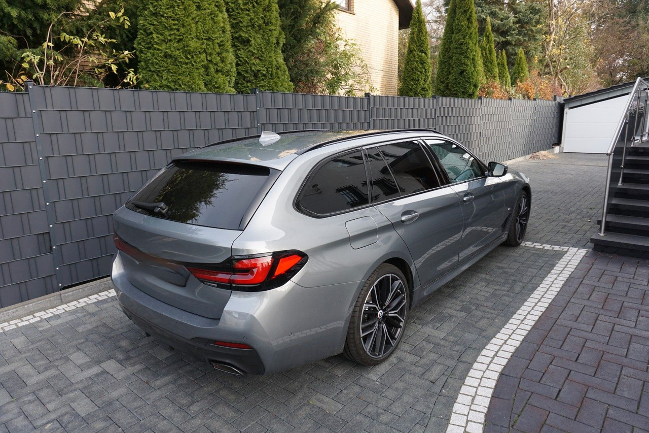 BMW 530 xDrive Touríng - سيارة ستيشن: صورة 2 BMW 530 xDrive Touríng - سيارة ستيشن: صورة 2