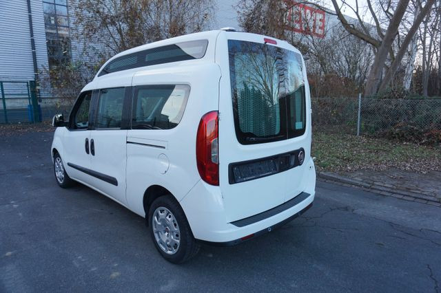 Fiat Doblo 1.6 16V Multijet 88kW Rollstuhlumbau - ميكروباص: صورة 3 Fiat Doblo 1.6 16V Multijet 88kW Rollstuhlumbau - ميكروباص: صورة 3