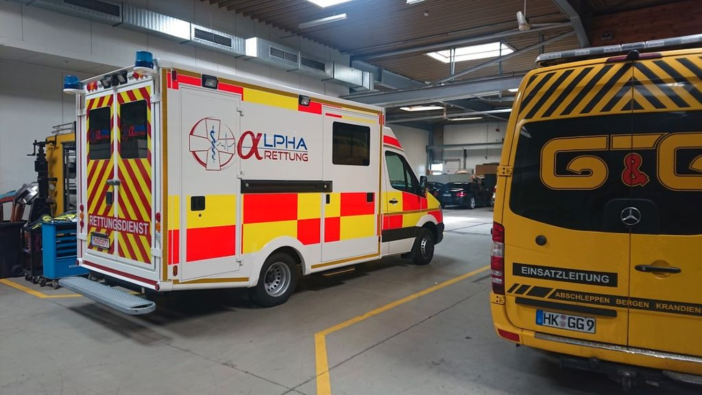 Mercedes-Benz Sprinter 519 ATM 0 KM WAS Koffer Mercedes-Benz Sprinter 519 ATM 0 KM WAS Koffer - سيارة إسعاف: صورة 1 Mercedes-Benz Sprinter 519 ATM 0 KM WAS Koffer Mercedes-Benz Sprinter 519 ATM 0 KM WAS Koffer - سيارة إسعاف: صورة 1