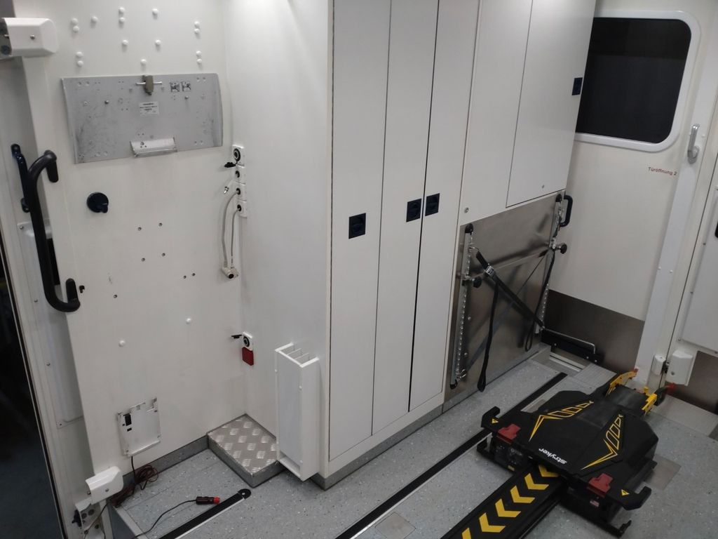 سيارة إسعاف Mercedes-Benz Sprinter 519  ATM 0km / Power Load / Garantie: صورة 16