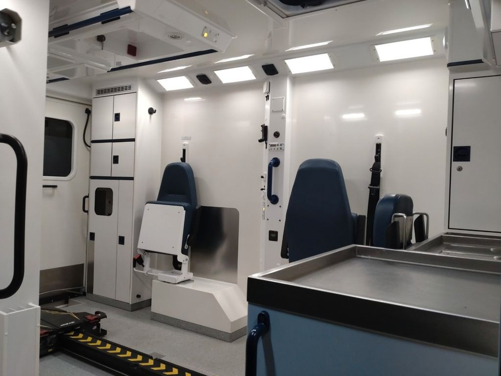 سيارة إسعاف Mercedes-Benz Sprinter 519  ATM 0km / Power Load / Garantie: صورة 19