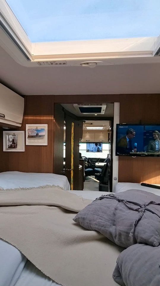 Niesmann + Bischoff Flair 880 BE - موتر هوم متكامل: صورة 5 Niesmann + Bischoff Flair 880 BE - موتر هوم متكامل: صورة 5