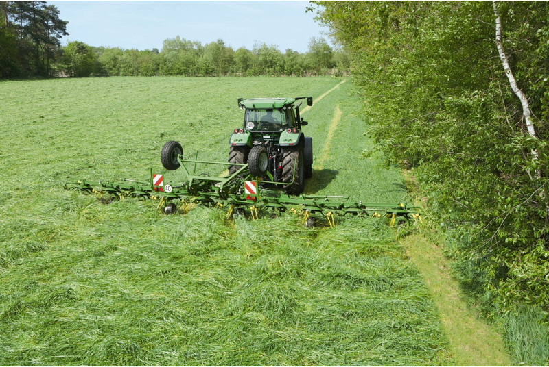 Krone getrokken schudders KWT met wielstel - نشارة الدريس/ شوكة جرف: صورة 3 Krone getrokken schudders KWT met wielstel - نشارة الدريس/ شوكة جرف: صورة 3