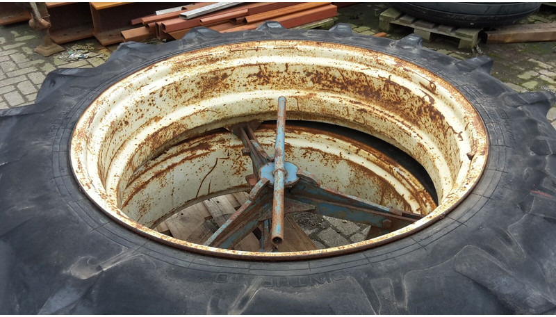 Pirelli - الإطارات والجنوط: صورة 4 Pirelli - الإطارات والجنوط: صورة 4