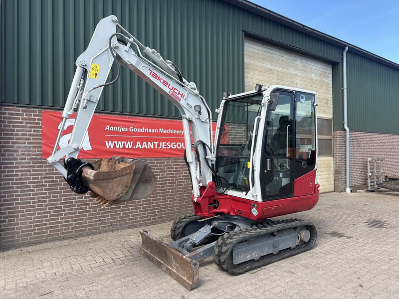 Takeuchi Kraan TB230 - Gebruikt - حفار صغير: صورة 3 Takeuchi Kraan TB230 - Gebruikt - حفار صغير: صورة 3
