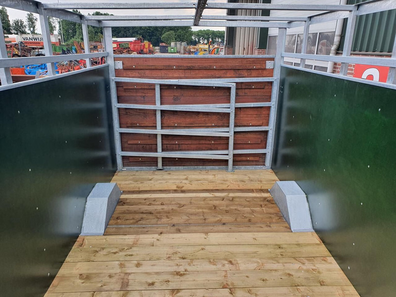 Veewagen voor 6 a 7 koeien - مقطورة رزاعية: صورة 5 Veewagen voor 6 a 7 koeien - مقطورة رزاعية: صورة 5