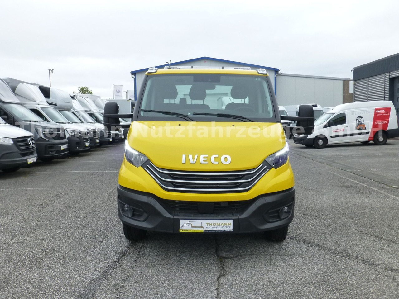Iveco DAILY 72C18 Schiebeplateu Luftfed Navi Hubbrille - شاحنة سحب: صورة 3 Iveco DAILY 72C18 Schiebeplateu Luftfed Navi Hubbrille - شاحنة سحب: صورة 3