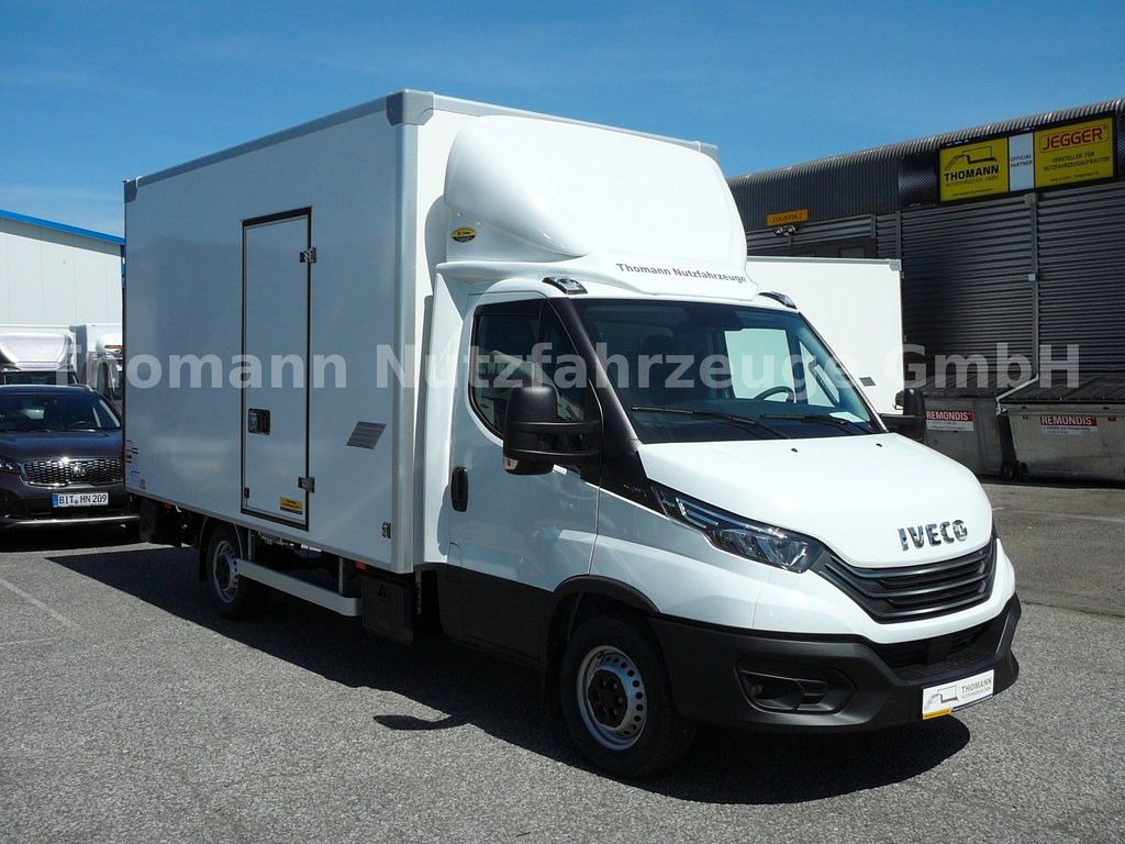 Iveco Daily 35S18 Koffer Ladebordwand Navi R-Cam - شاحنة بصندوق مغلق: صورة 1 Iveco Daily 35S18 Koffer Ladebordwand Navi R-Cam - شاحنة بصندوق مغلق: صورة 1