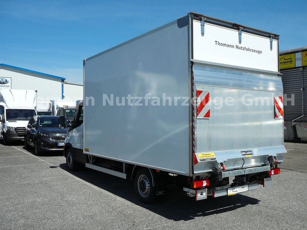 Iveco Daily 35S18 Koffer Ladebordwand Navi R-Cam - شاحنة بصندوق مغلق: صورة 4 Iveco Daily 35S18 Koffer Ladebordwand Navi R-Cam - شاحنة بصندوق مغلق: صورة 4