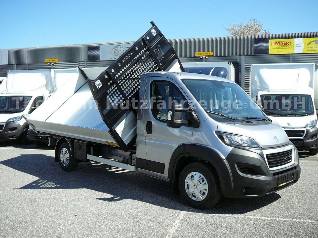 Peugeot Boxer Pritsche 3 Seiten Kipper Premiumaufbau Peugeot Boxer Pritsche 3 Seiten Kipper Premiumaufbau - قلاب صغير: صورة 4 Peugeot Boxer Pritsche 3 Seiten Kipper Premiumaufbau Peugeot Boxer Pritsche 3 Seiten Kipper Premiumaufbau - قلاب صغير: صورة 4