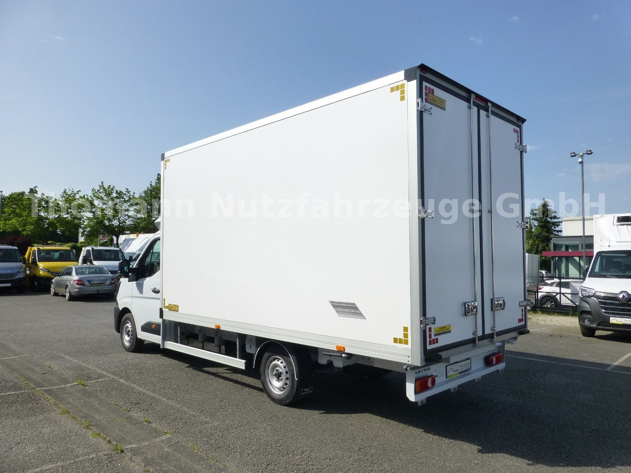 Renault NEW Master 2025 Koffer Türen Möbelkoffer - شاحنة بصندوق مغلق: صورة 4 Renault NEW Master 2025 Koffer Türen Möbelkoffer - شاحنة بصندوق مغلق: صورة 4