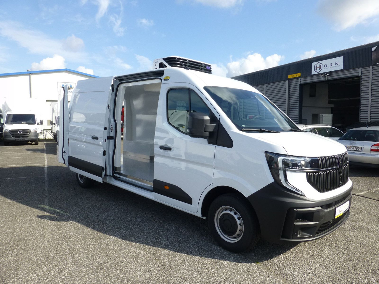 Renault NEW Master Kühlkastenwagen Xarios 300 GH - شاحنة توصيل مبردة: صورة 2 Renault NEW Master Kühlkastenwagen Xarios 300 GH - شاحنة توصيل مبردة: صورة 2