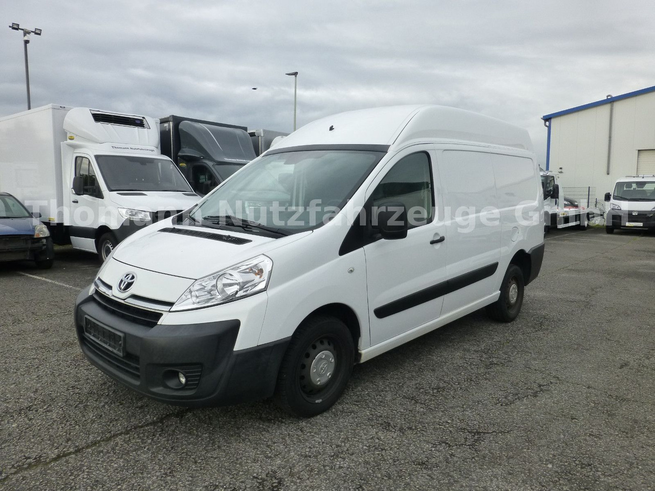 Toyota PROACE 2.0d L2H2 Klima Standheizung - فان المدمجة: صورة 2 Toyota PROACE 2.0d L2H2 Klima Standheizung - فان المدمجة: صورة 2