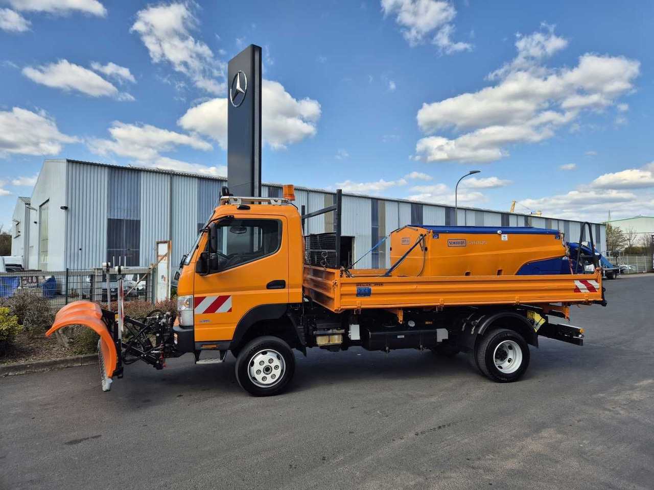 FUSO Canter 6C18 4x4 Kipper Winterdienst Schild 2xAHK - قلاب صغير: صورة 4 FUSO Canter 6C18 4x4 Kipper Winterdienst Schild 2xAHK - قلاب صغير: صورة 4