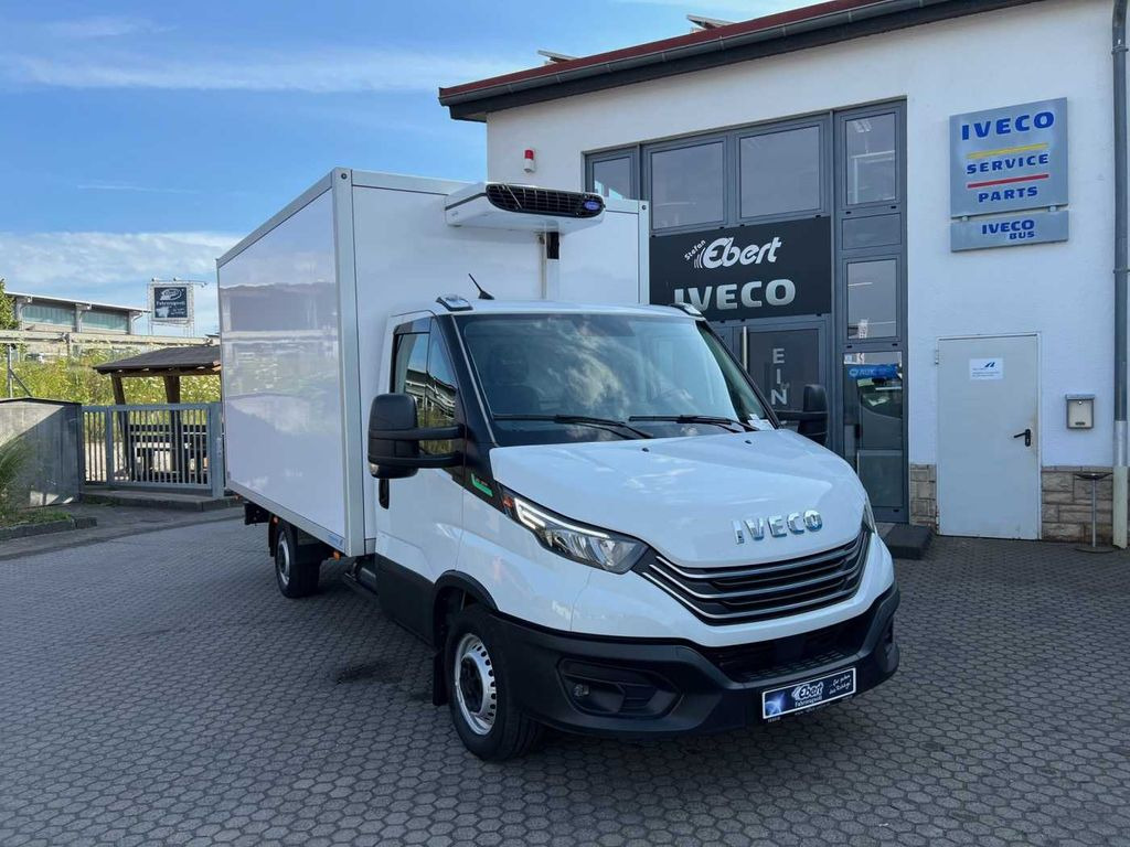 Iveco 35S14 A8 CNG Koffer *3-Sitze*Klima*Automatik* Iveco 35S14 A8 CNG Koffer *3-Sitze*Klima*Automatik* - شاحنة توصيل مبردة: صورة 1 Iveco 35S14 A8 CNG Koffer *3-Sitze*Klima*Automatik* Iveco 35S14 A8 CNG Koffer *3-Sitze*Klima*Automatik* - شاحنة توصيل مبردة: صورة 1