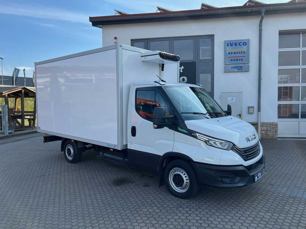 Iveco 35S14 A8 CNG Koffer *3-Sitze*Klima*Automatik* Iveco 35S14 A8 CNG Koffer *3-Sitze*Klima*Automatik* - شاحنة توصيل مبردة: صورة 2 Iveco 35S14 A8 CNG Koffer *3-Sitze*Klima*Automatik* Iveco 35S14 A8 CNG Koffer *3-Sitze*Klima*Automatik* - شاحنة توصيل مبردة: صورة 2