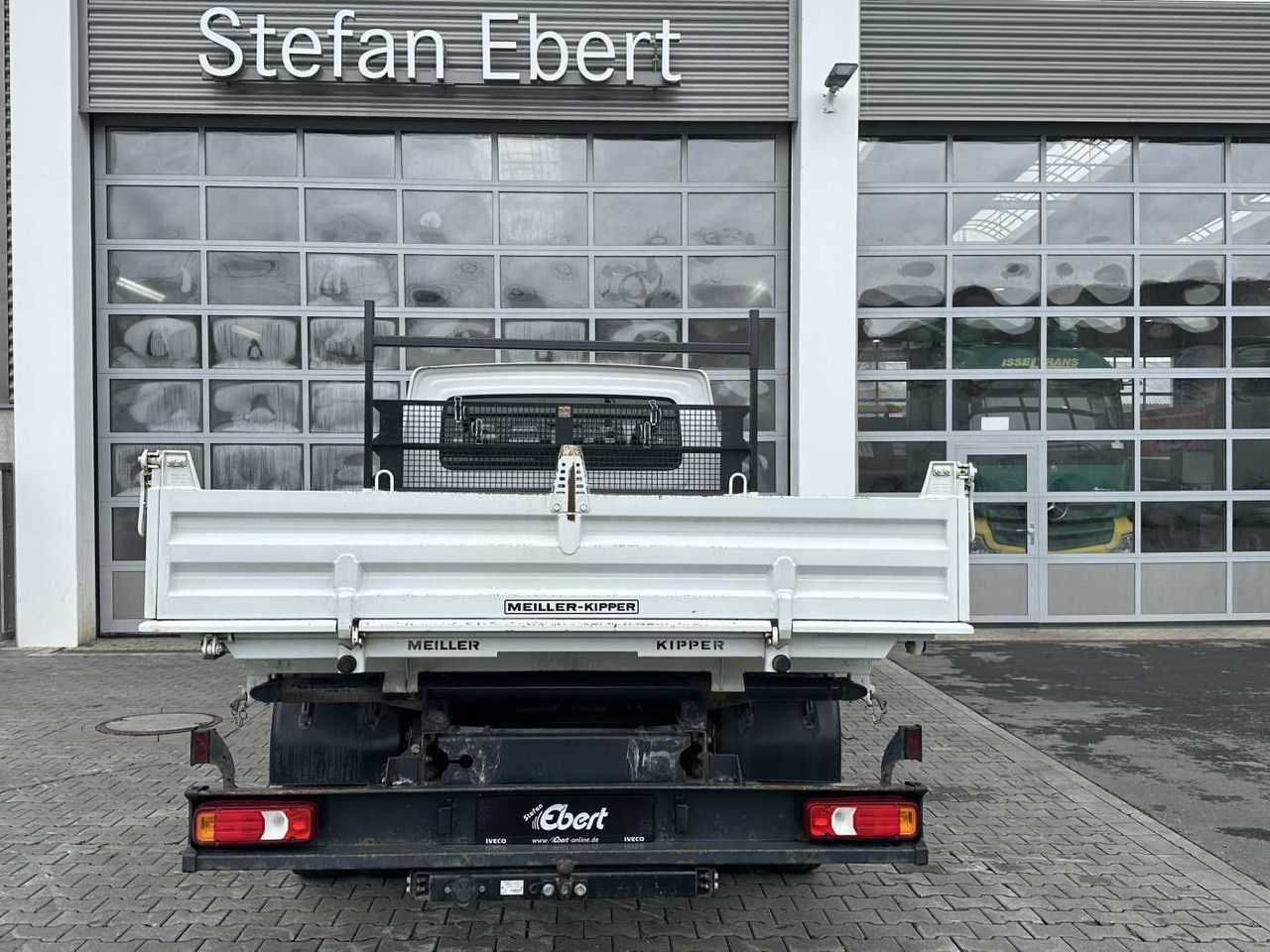 Iveco 70C18H 3-S.Kipper *R.3750mm*7Sitze*AHK* - قلاب صغير: صورة 4 Iveco 70C18H 3-S.Kipper *R.3750mm*7Sitze*AHK* - قلاب صغير: صورة 4