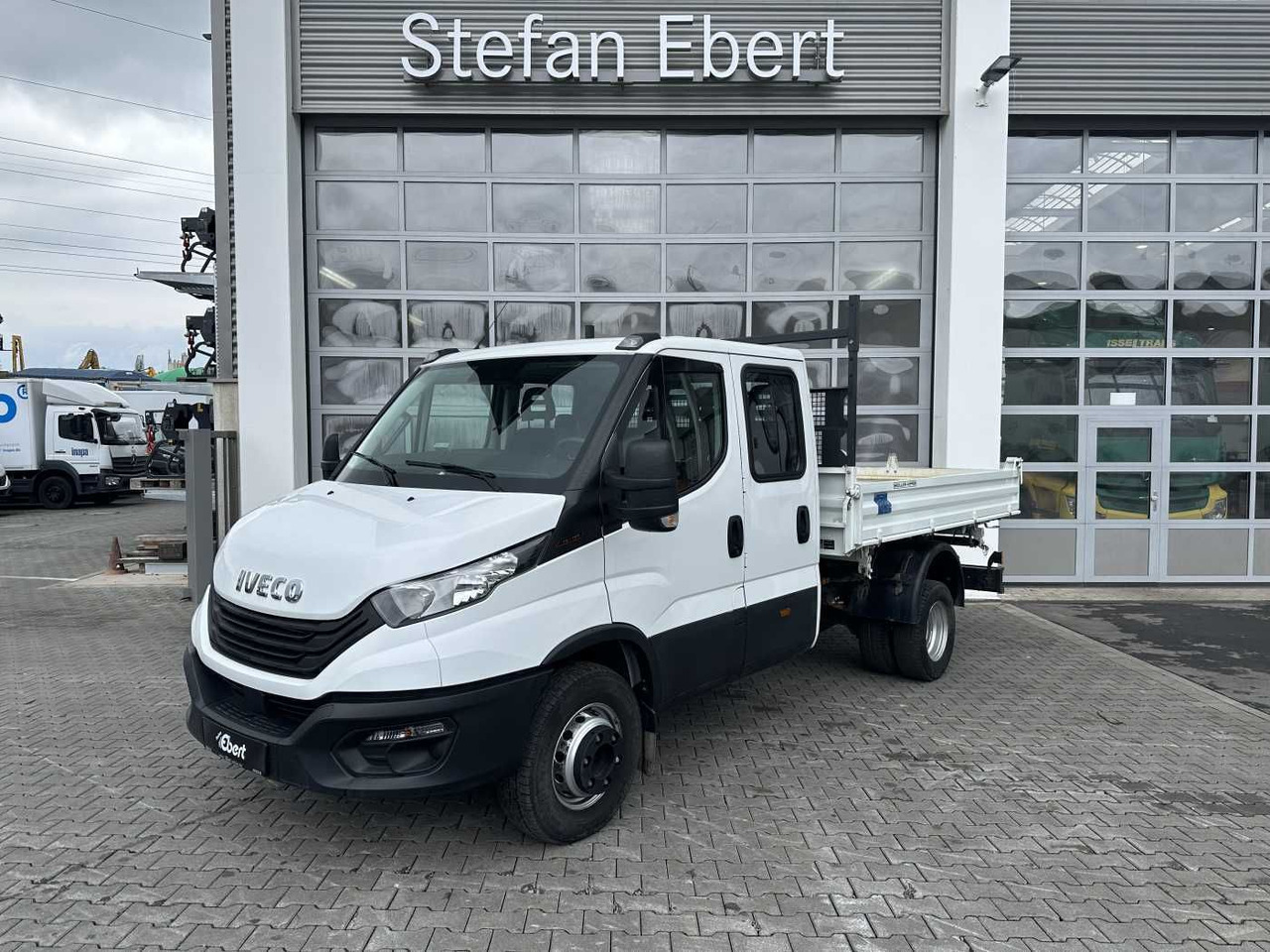 Iveco 70C18H 3-S.Kipper *R.3750mm*7Sitze*AHK* - قلاب صغير: صورة 1 Iveco 70C18H 3-S.Kipper *R.3750mm*7Sitze*AHK* - قلاب صغير: صورة 1