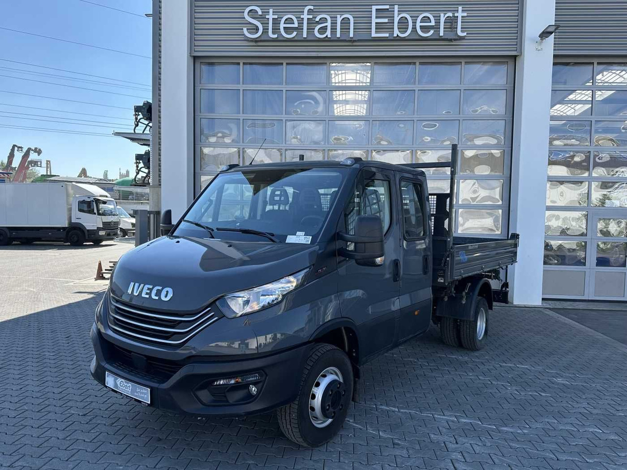 Iveco 70C18H Meiller 3-S.Kipper *R.3750mm*7Sitze*AHK* - قلاب صغير: صورة 1 Iveco 70C18H Meiller 3-S.Kipper *R.3750mm*7Sitze*AHK* - قلاب صغير: صورة 1