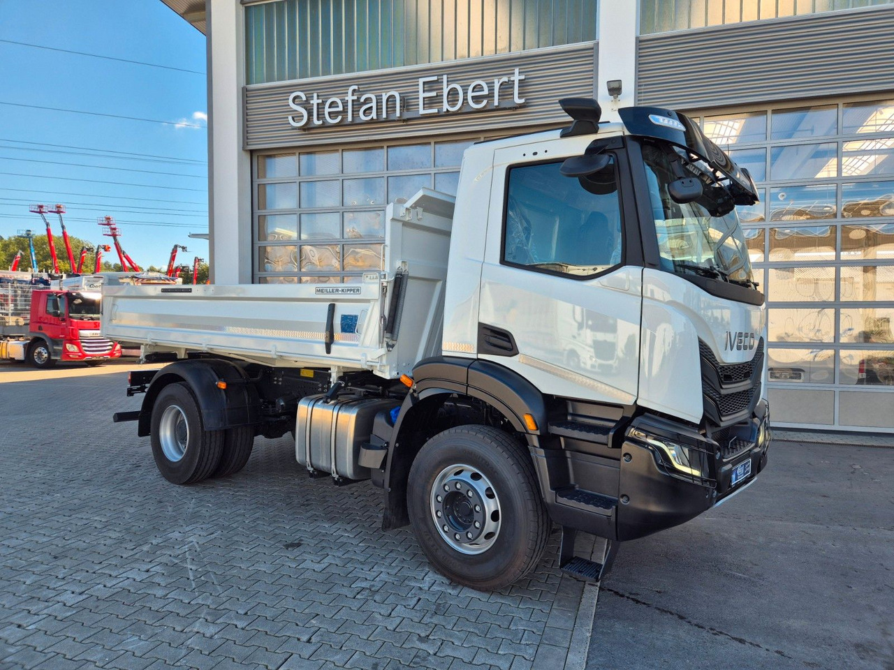 Iveco AD200X46 HR OFF Meiller 3-S.-Kipper *MirrorCam* - شاحنة قلاب: صورة 5 Iveco AD200X46 HR OFF Meiller 3-S.-Kipper *MirrorCam* - شاحنة قلاب: صورة 5