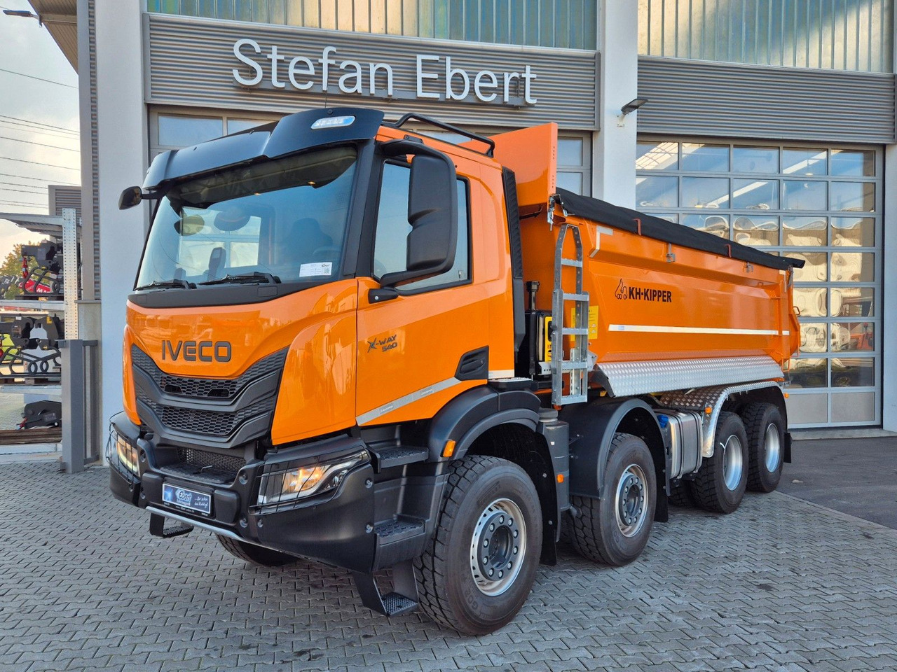 Iveco AD360X54Z HR OFF 8x4 Intarder AHK - شاحنة لودر انزلاقي: صورة 2 Iveco AD360X54Z HR OFF 8x4 Intarder AHK - شاحنة لودر انزلاقي: صورة 2