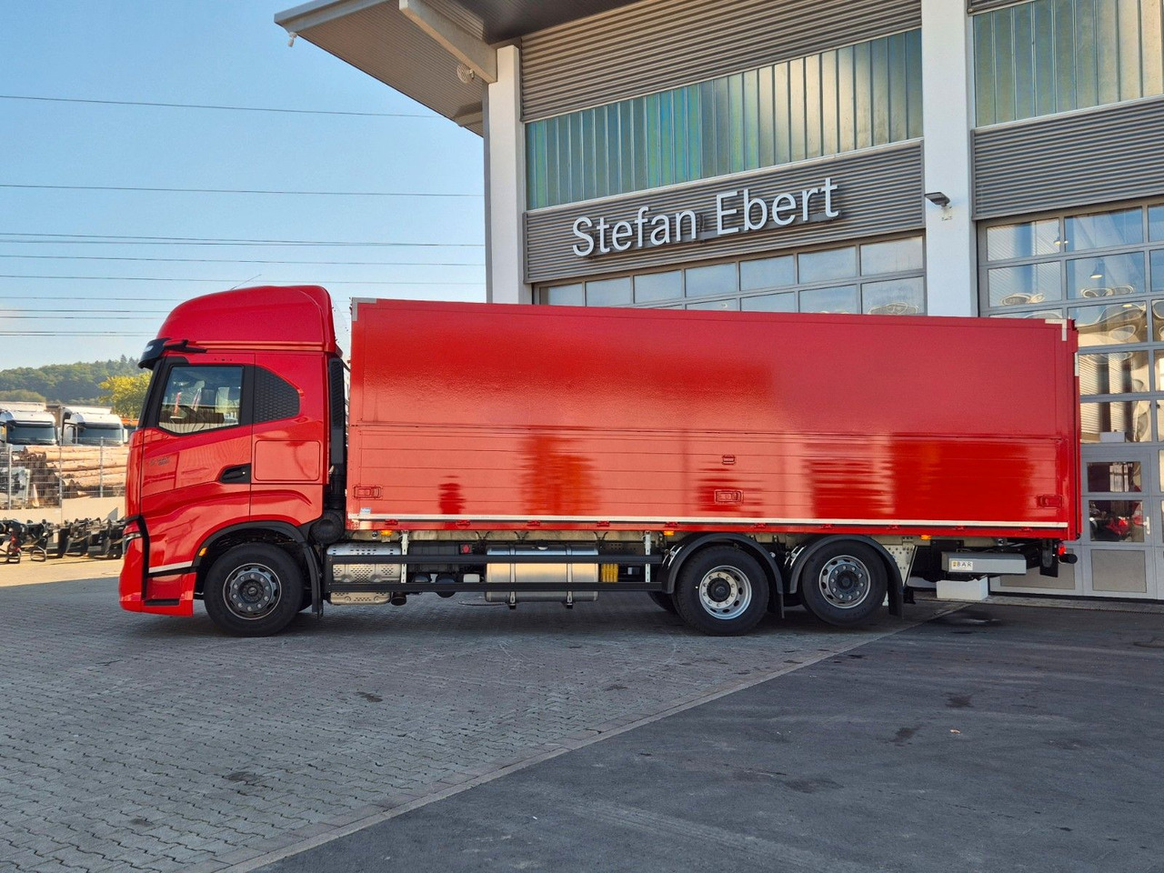 Iveco AS260S50Y/FS Schwenkwand LBW 2xAHK CAM Intarder - شاحنة مشروبات: صورة 5 Iveco AS260S50Y/FS Schwenkwand LBW 2xAHK CAM Intarder - شاحنة مشروبات: صورة 5