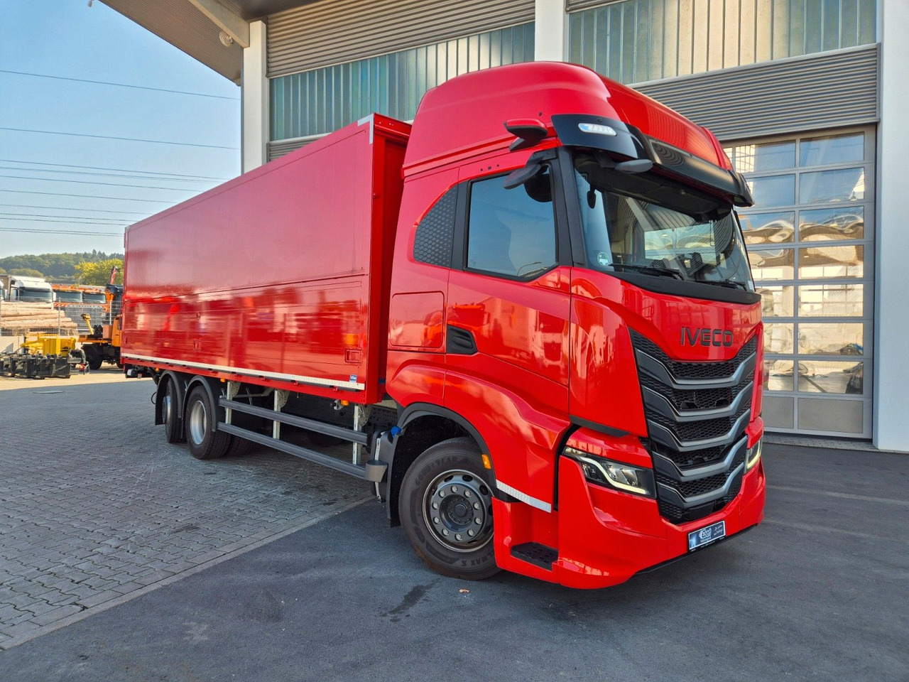 Iveco AS260S50Y/FS Schwenkwand LBW 2xAHK CAM Intarder - شاحنة مشروبات: صورة 2 Iveco AS260S50Y/FS Schwenkwand LBW 2xAHK CAM Intarder - شاحنة مشروبات: صورة 2