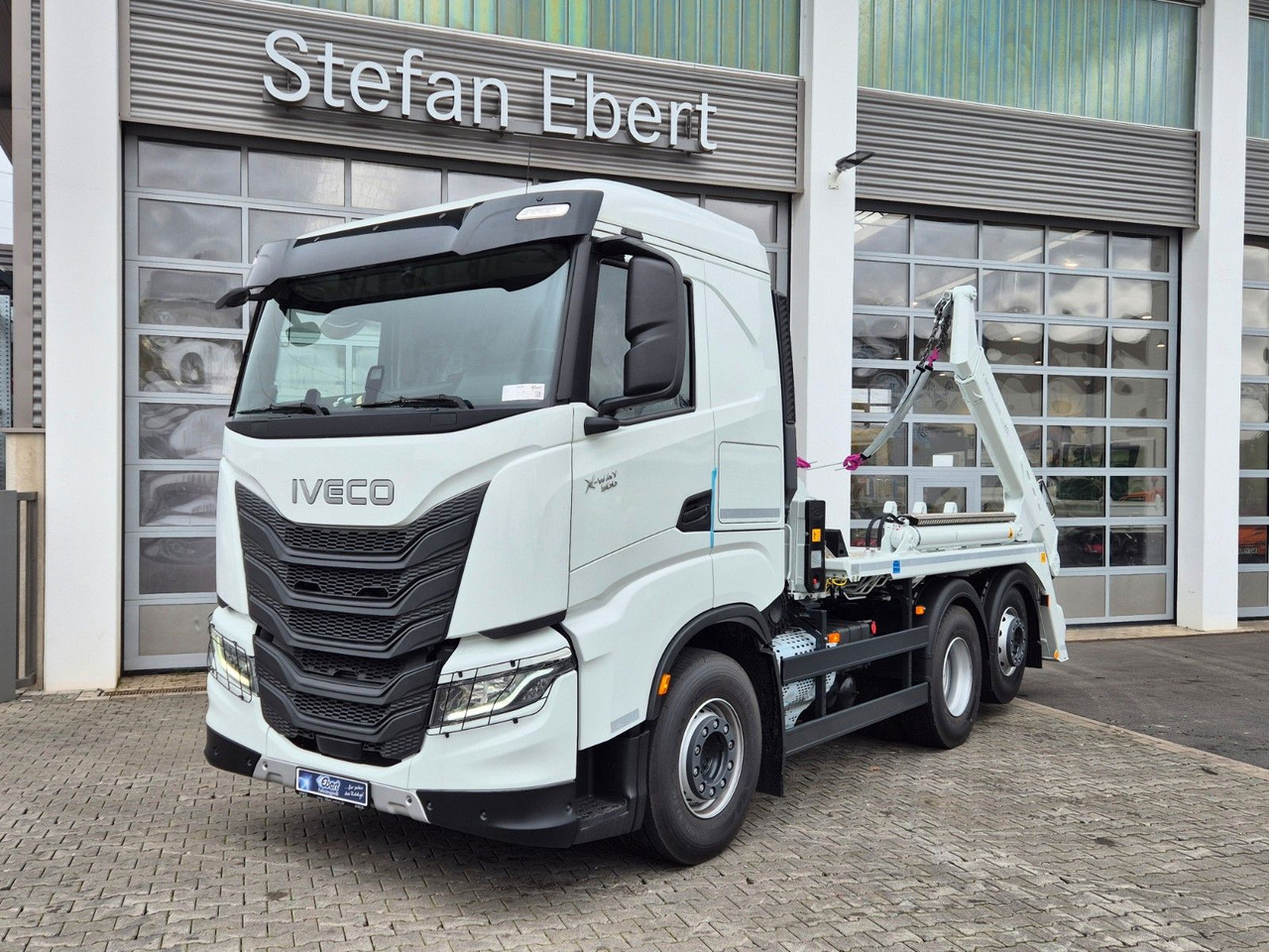 Iveco AS280X50Y/PS ON Meiller AK 16. T Funk AHK - شاحنة قلاب: صورة 1 Iveco AS280X50Y/PS ON Meiller AK 16. T Funk AHK - شاحنة قلاب: صورة 1