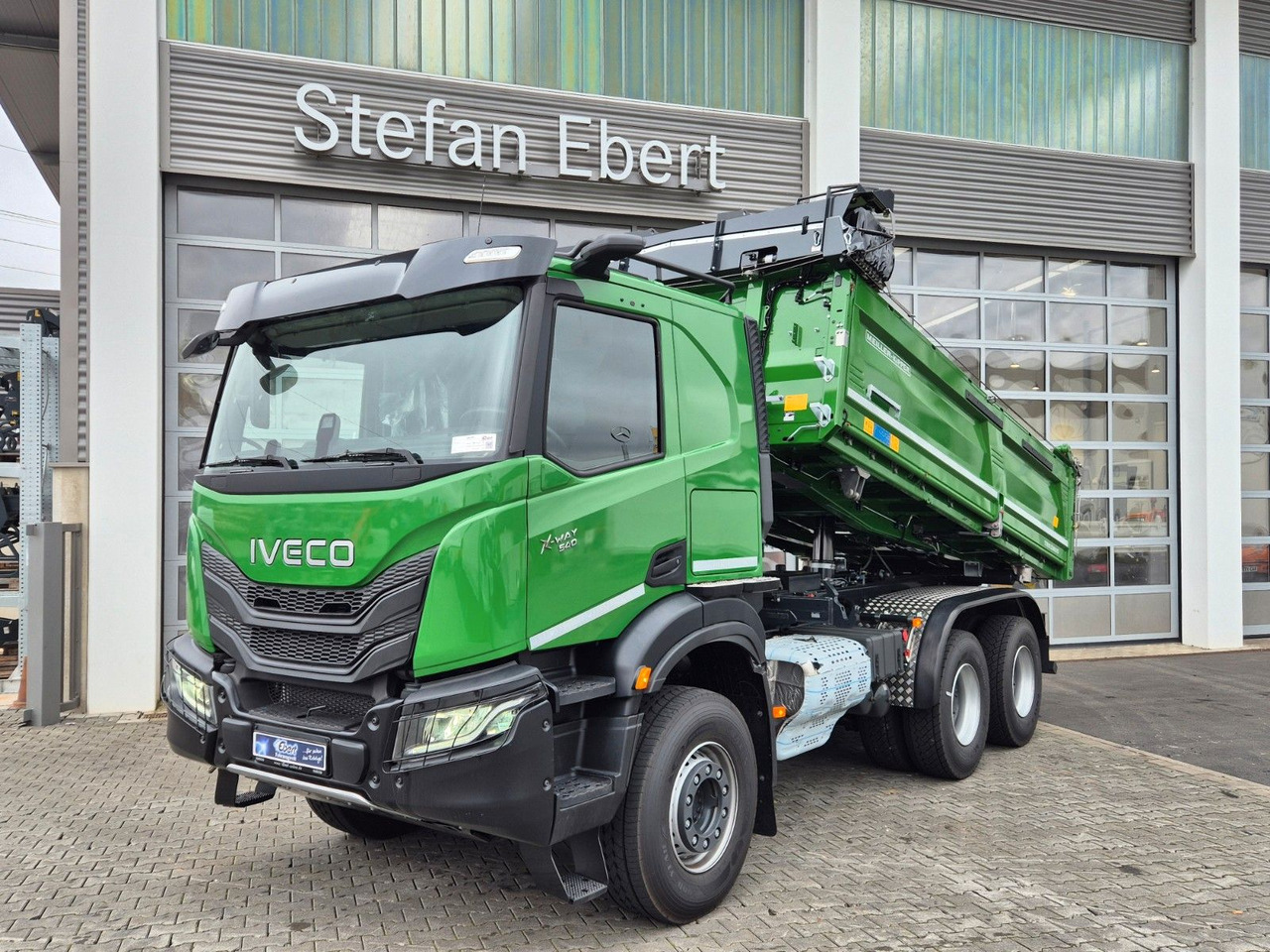 Iveco AT300X54Z HR OFF Bordmatik AHK Intarder - شاحنة قلاب: صورة 1 Iveco AT300X54Z HR OFF Bordmatik AHK Intarder - شاحنة قلاب: صورة 1