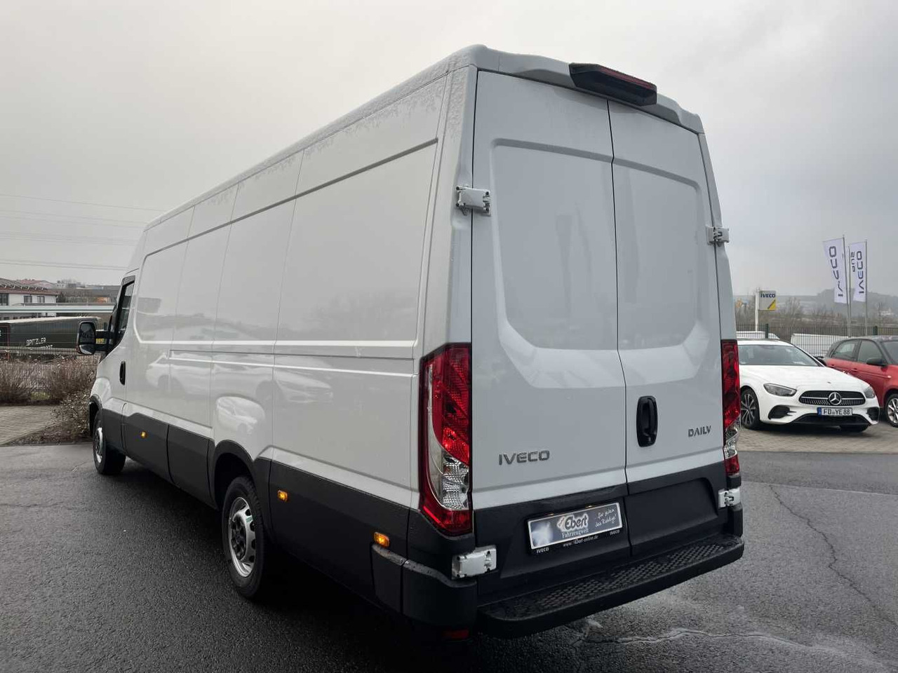 Iveco Daily 35S16V *Klima*R4.100mm* - فان: صورة 4 Iveco Daily 35S16V *Klima*R4.100mm* - فان: صورة 4