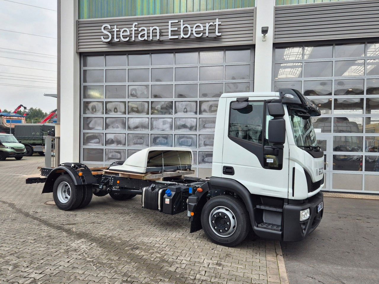 Iveco Eurocargo ML120E21/FP Spoiler Klima Xenon 3 St. - شاحنة بهيكل معدني للمقصورة: صورة 5 Iveco Eurocargo ML120E21/FP Spoiler Klima Xenon 3 St. - شاحنة بهيكل معدني للمقصورة: صورة 5