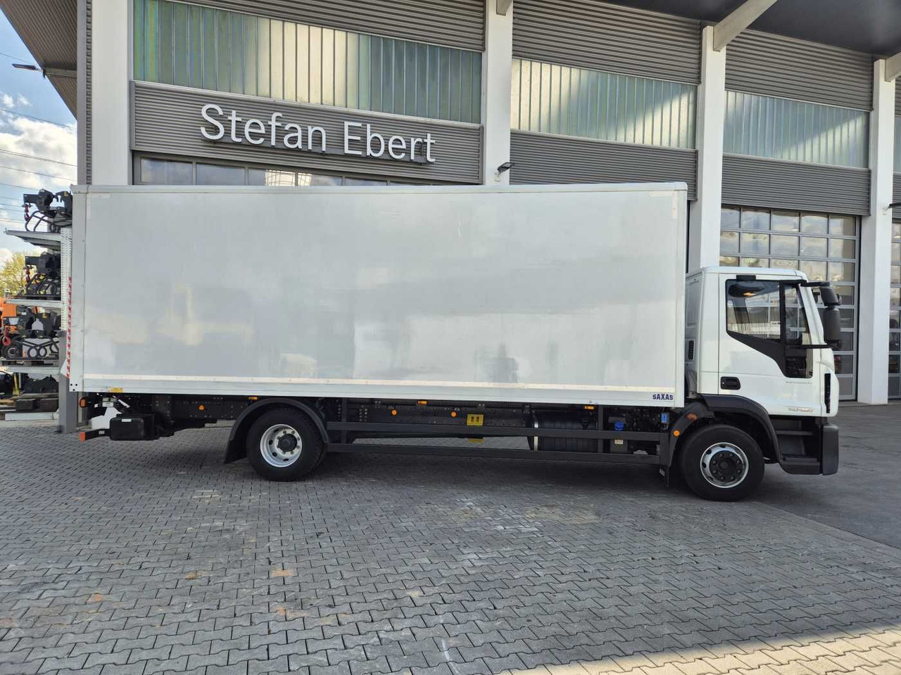 Iveco Eurocargo ML140E28/P 4x2 *LBW*AHK*Klima / 3x - شاحنة صندوقية: صورة 4 Iveco Eurocargo ML140E28/P 4x2 *LBW*AHK*Klima / 3x - شاحنة صندوقية: صورة 4